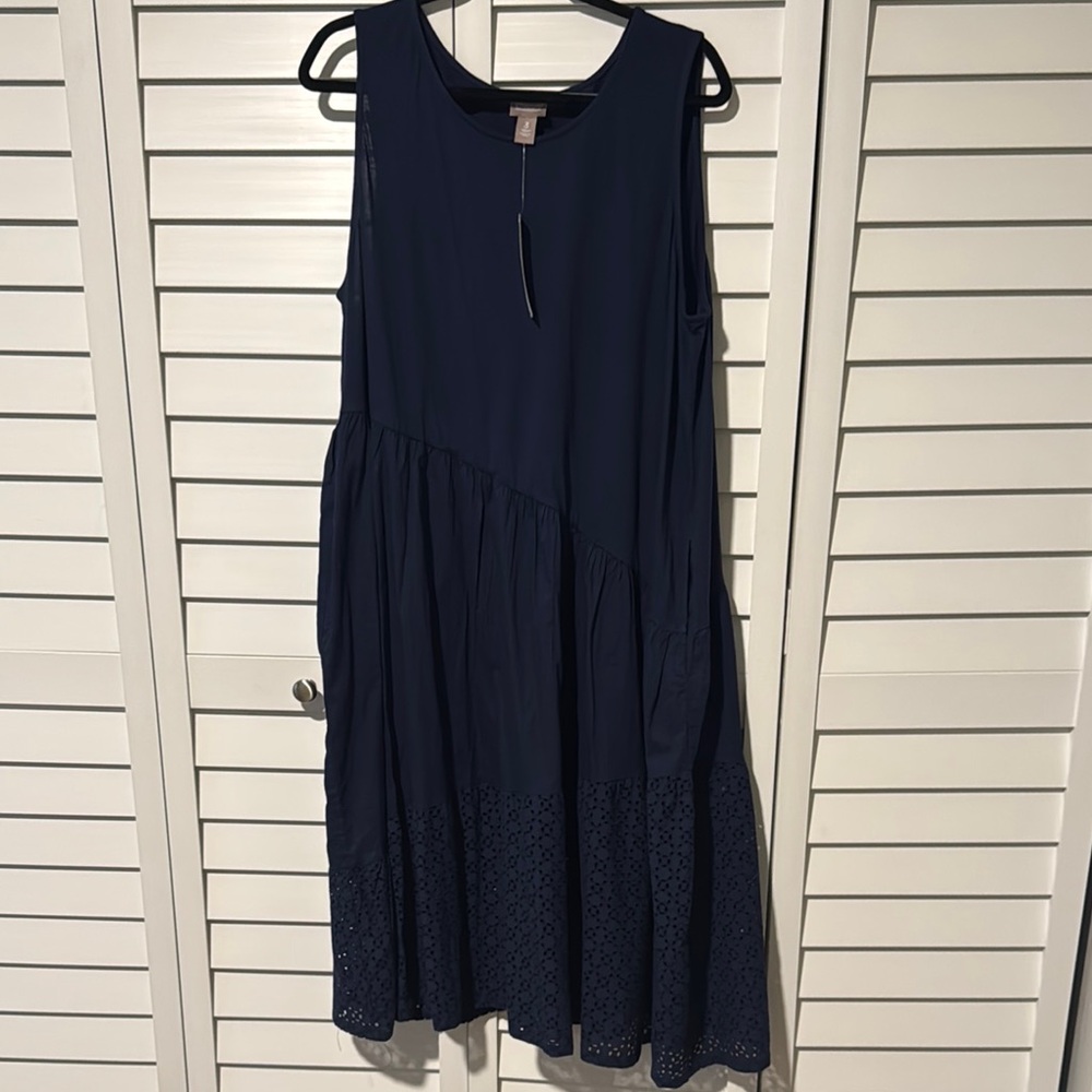 Chico's Navy Mixed Tiered Sleeveless Midi Dress with pockets. Size 3 (16/18)
